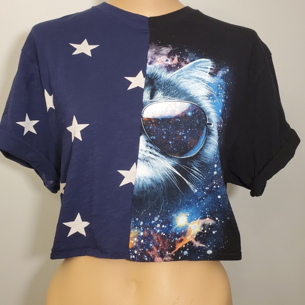 🔥Host Pick🔥Custom Galaxy Cat & Stars Crop Top T-Shirt